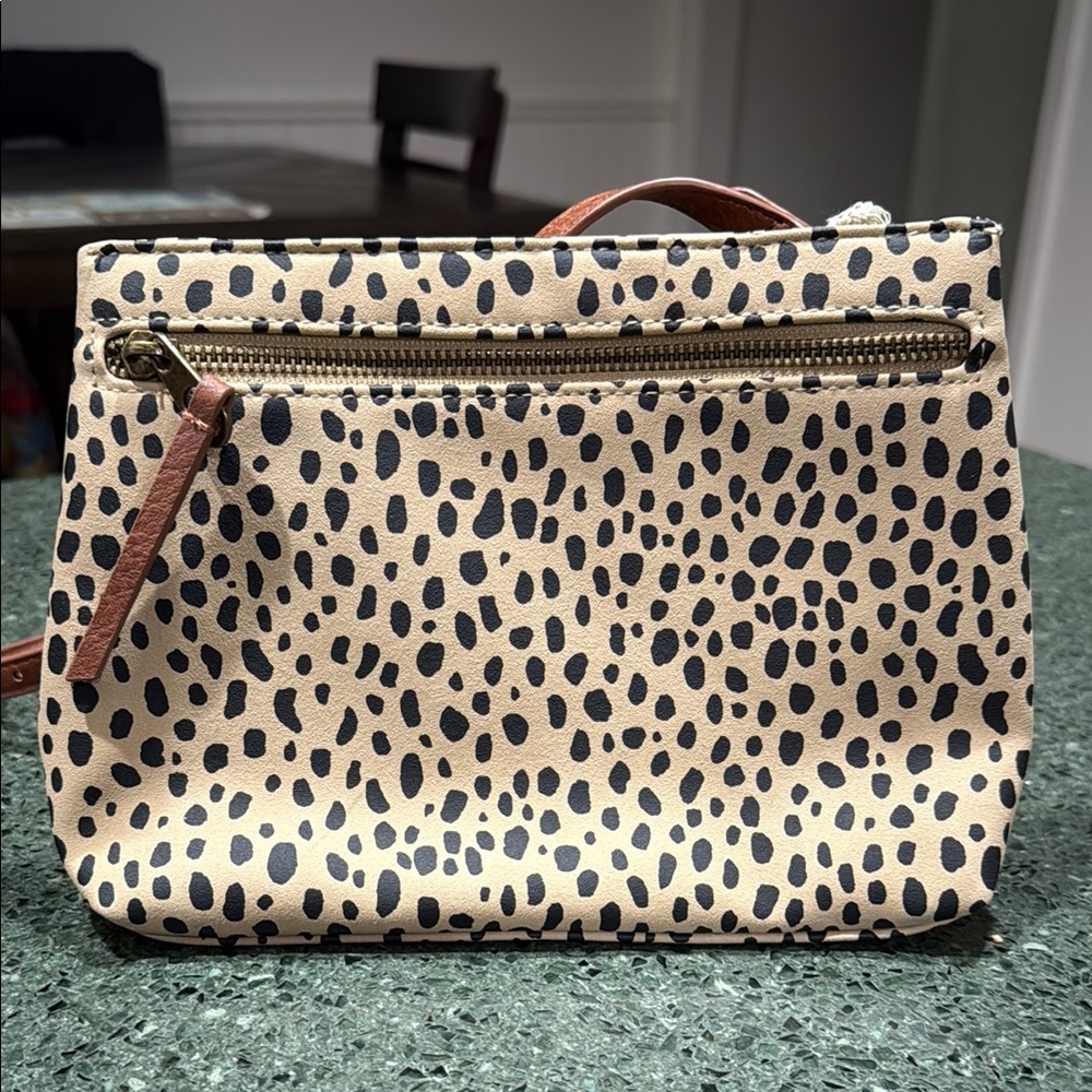 Universal Thread Tan and Black Crossbody Bag with Leather Trim